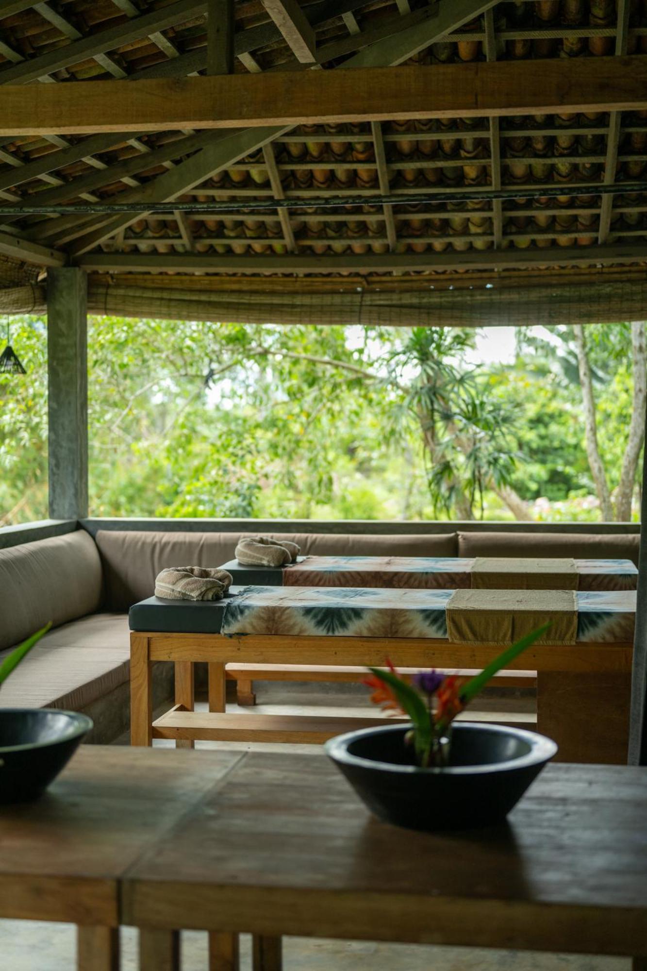 Wirdana Resort & Spa Boossa Exterior photo