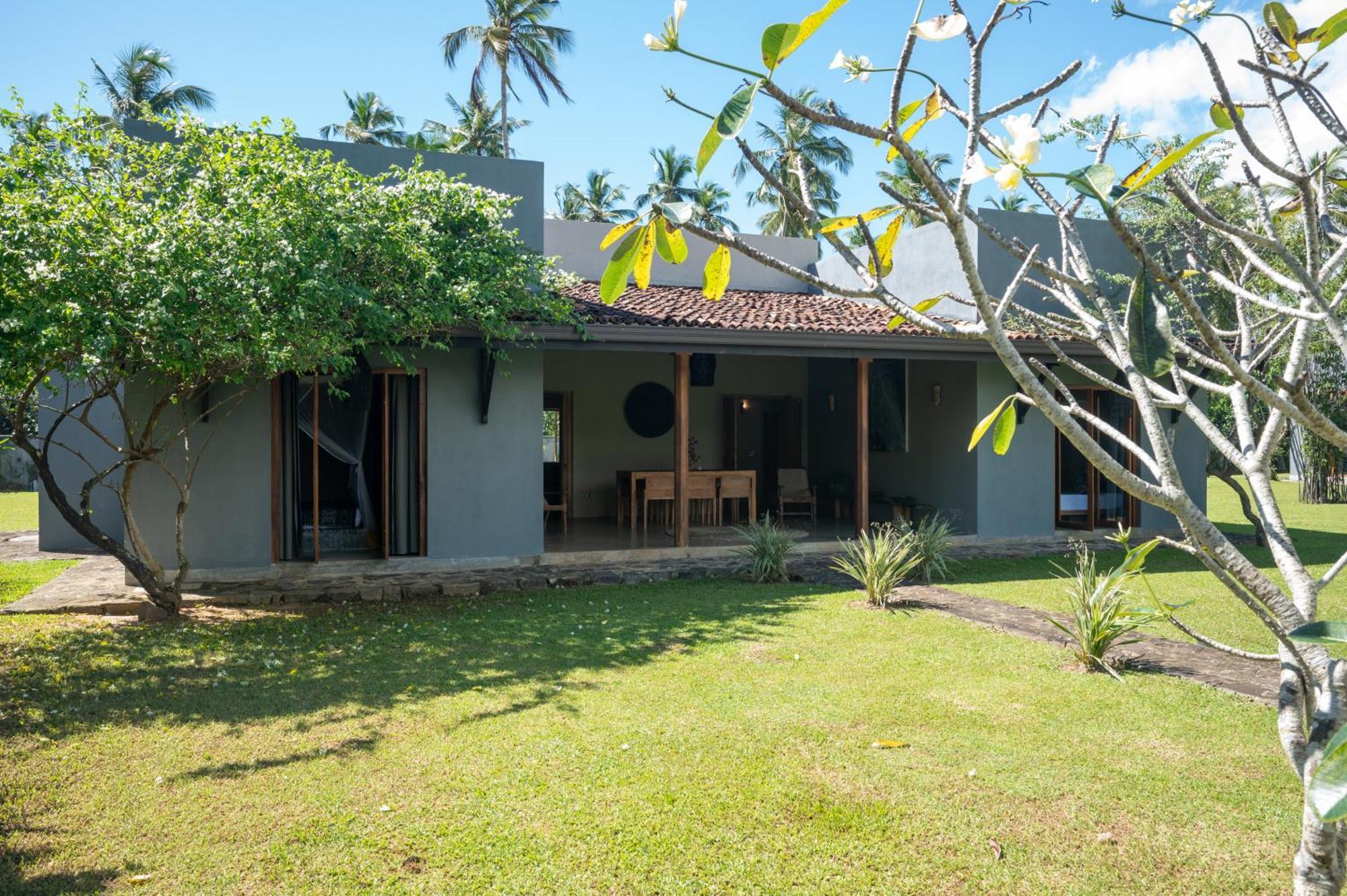 Wirdana Resort & Spa Boossa Exterior photo