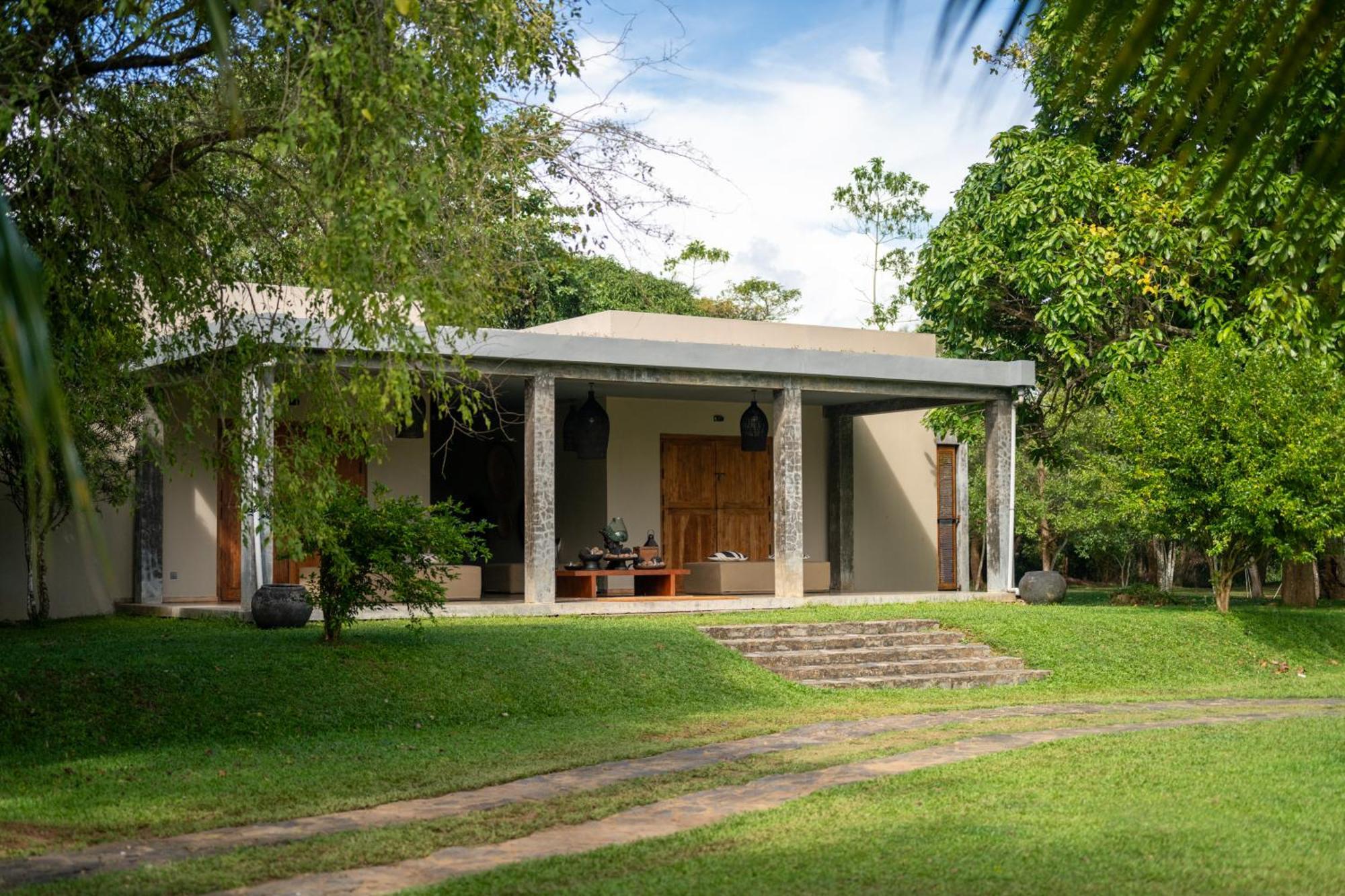 Wirdana Resort & Spa Boossa Exterior photo