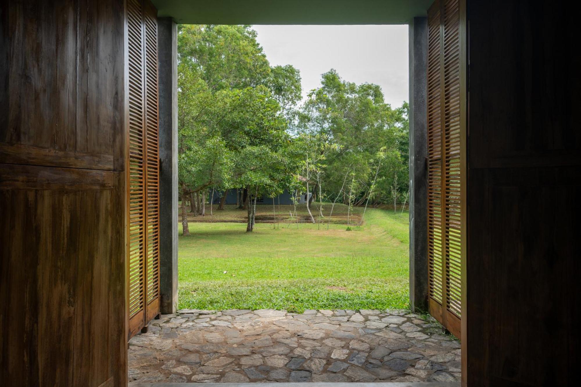 Wirdana Resort & Spa Boossa Exterior photo